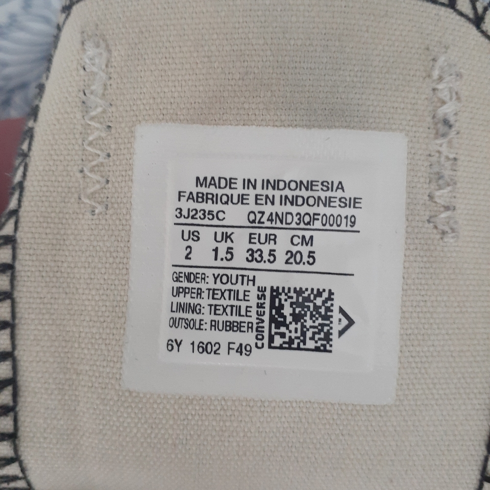 Converse - Picture 7 of 7